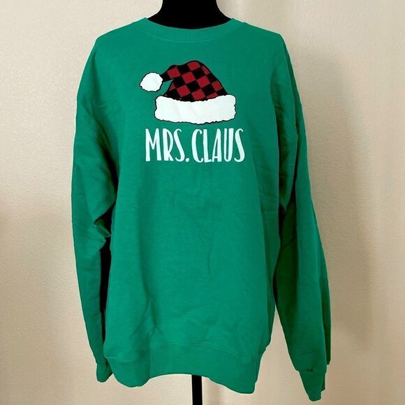 NWT Hanes Women’s Holiday Sweatshirt - Picture 1 of 7